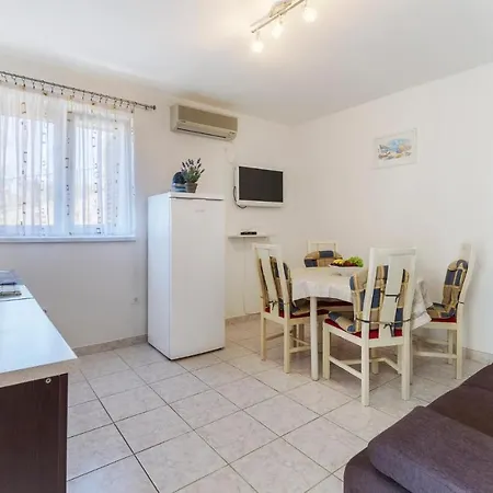 Cozy In With Kitchen * Pula