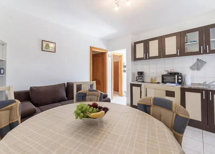 Apartman Cozy In With Kitchen