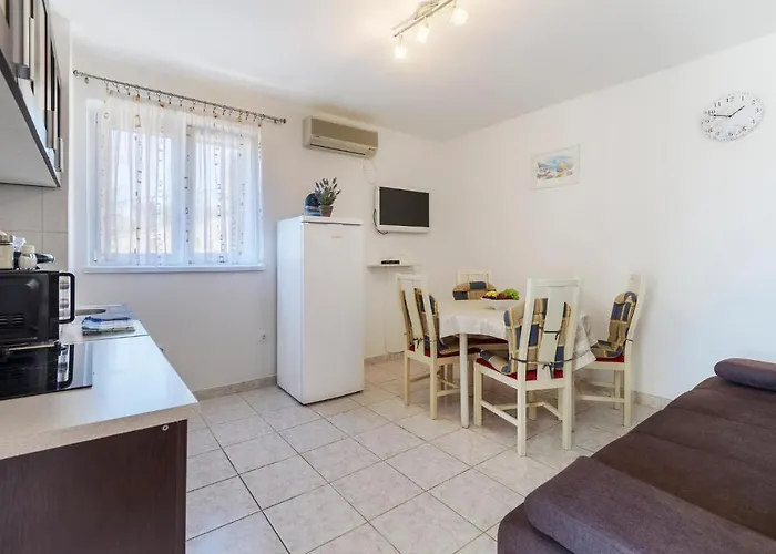 Cozy In With Kitchen * Pula