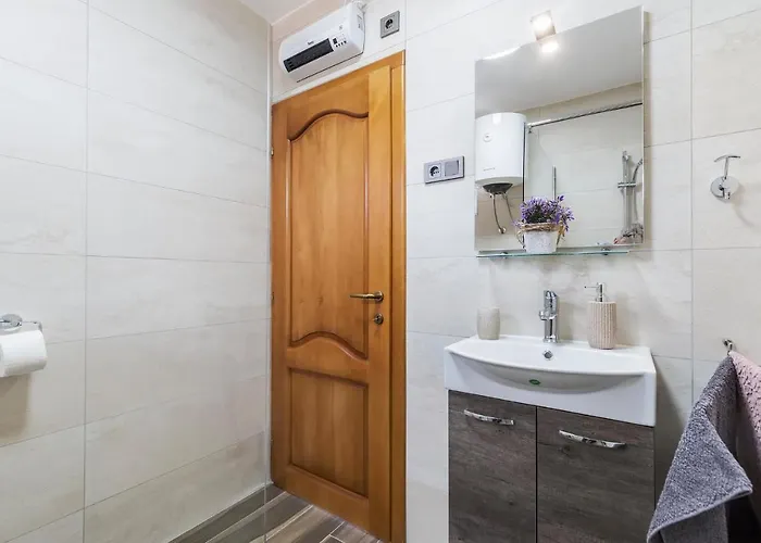 Cozy In With Kitchen * Pula